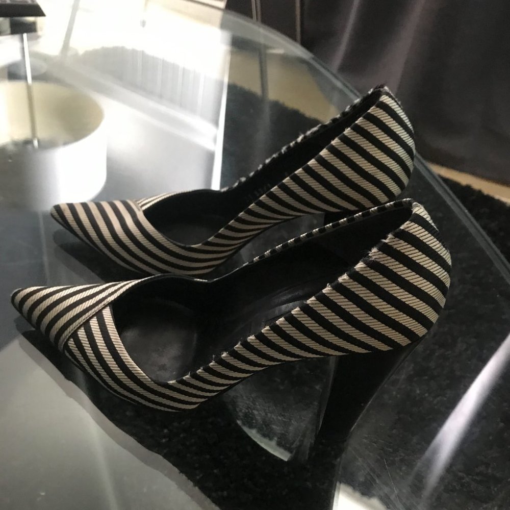 Donna Karan Striped Heels